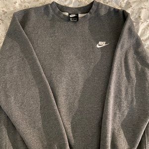 Men’s nike dark grey crew neck
